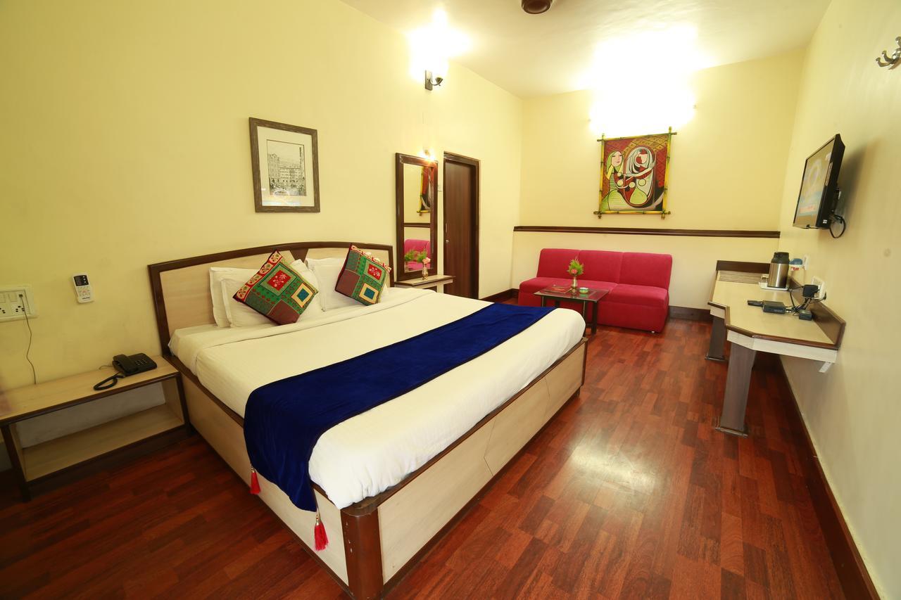 Hotel Karnavati Ábú-hegy Kültér fotó