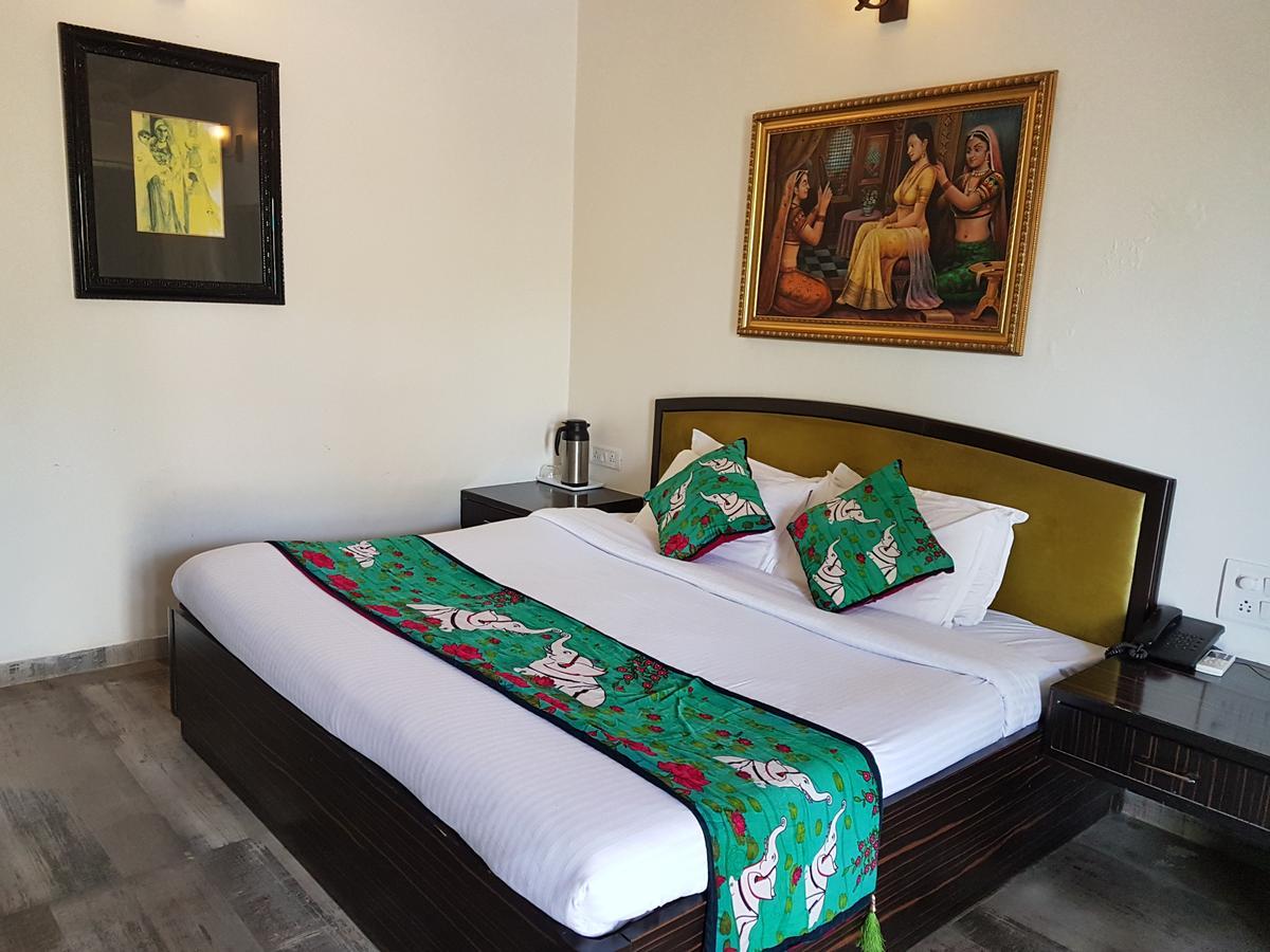 Hotel Karnavati Ábú-hegy Kültér fotó