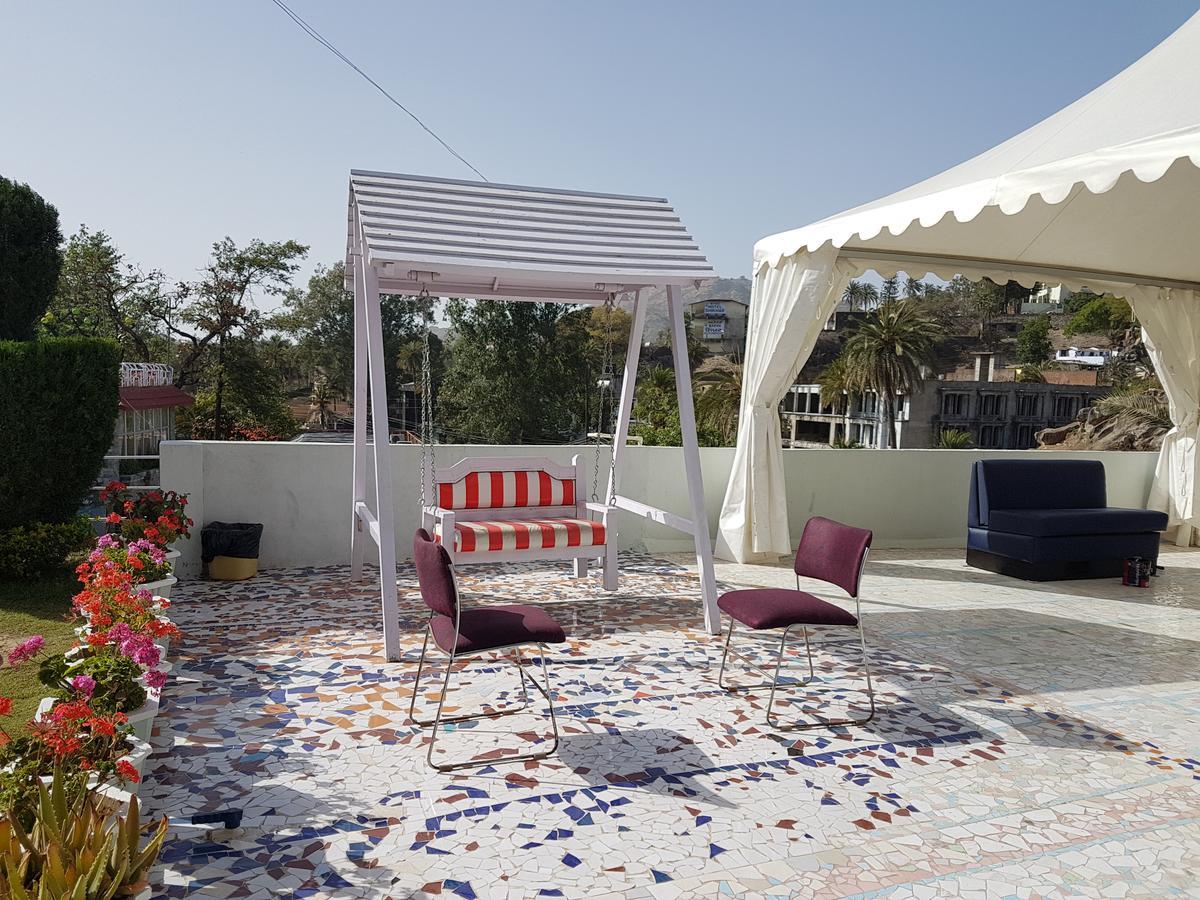 Hotel Karnavati Ábú-hegy Kültér fotó