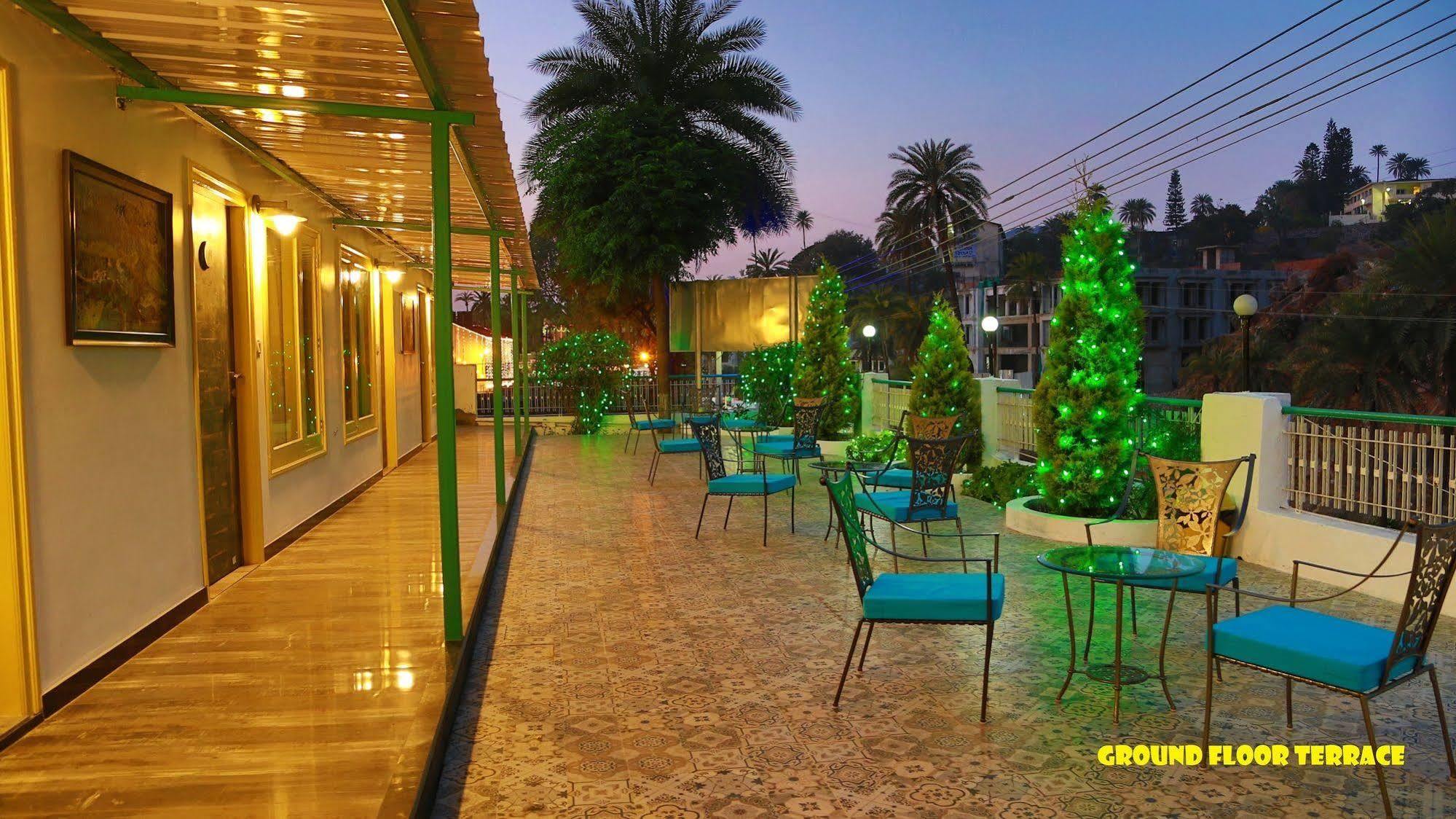 Hotel Karnavati Ábú-hegy Kültér fotó
